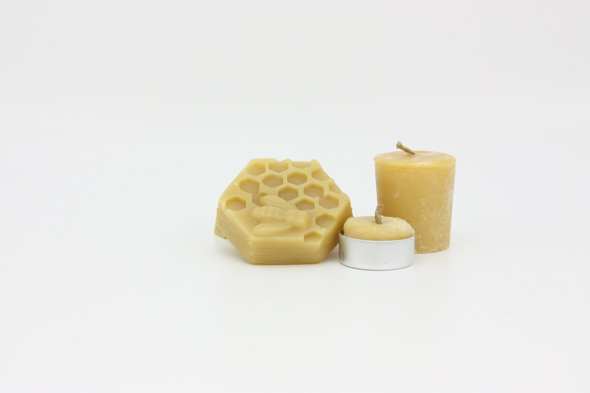 2 oz Beeswax Honey Comb Brick 